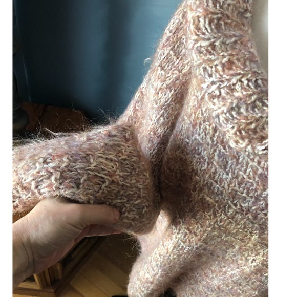 Vintage oversized chunky mohair and wool sweater handmade in Canada EUC - Picture 4 of 11